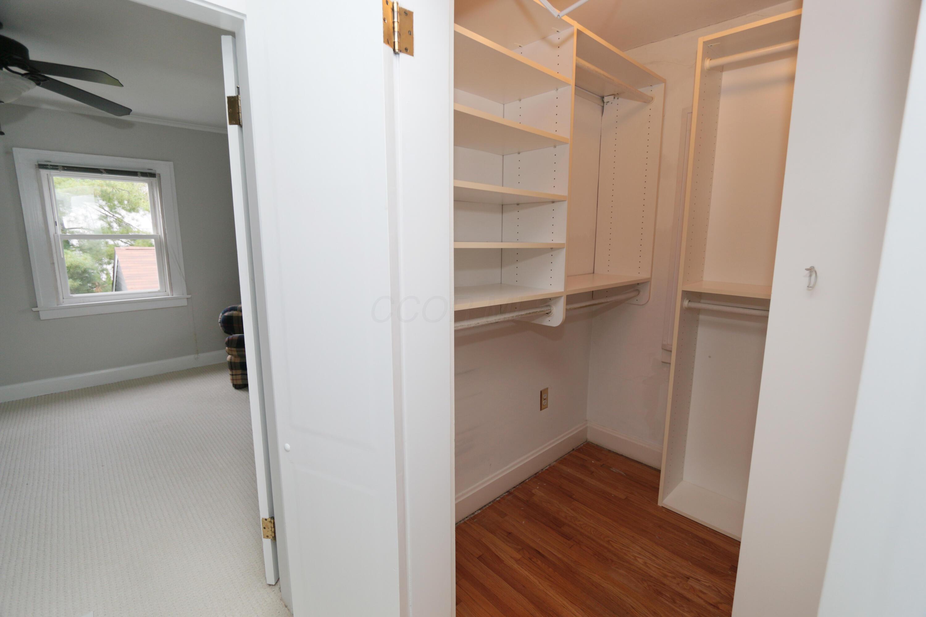188 Montrose Way Property Photo 34