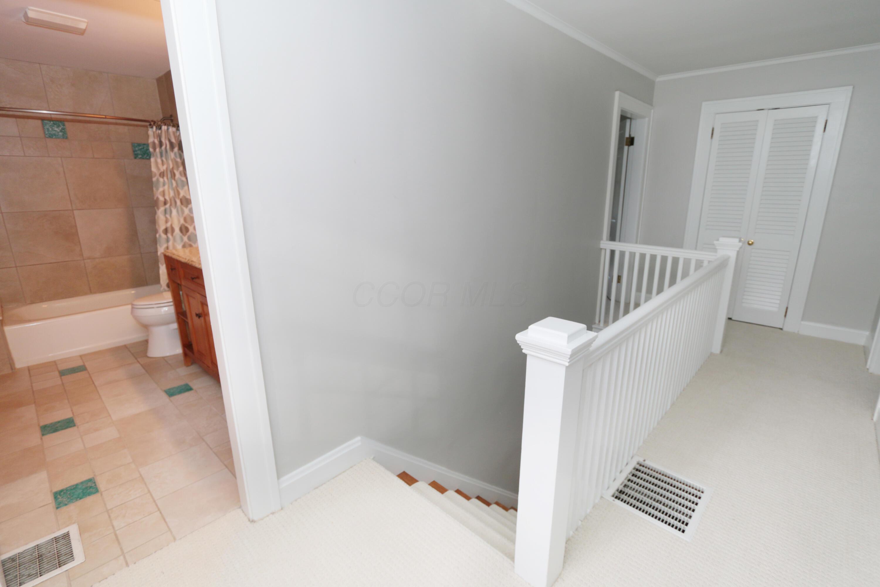 188 Montrose Way Property Photo 36
