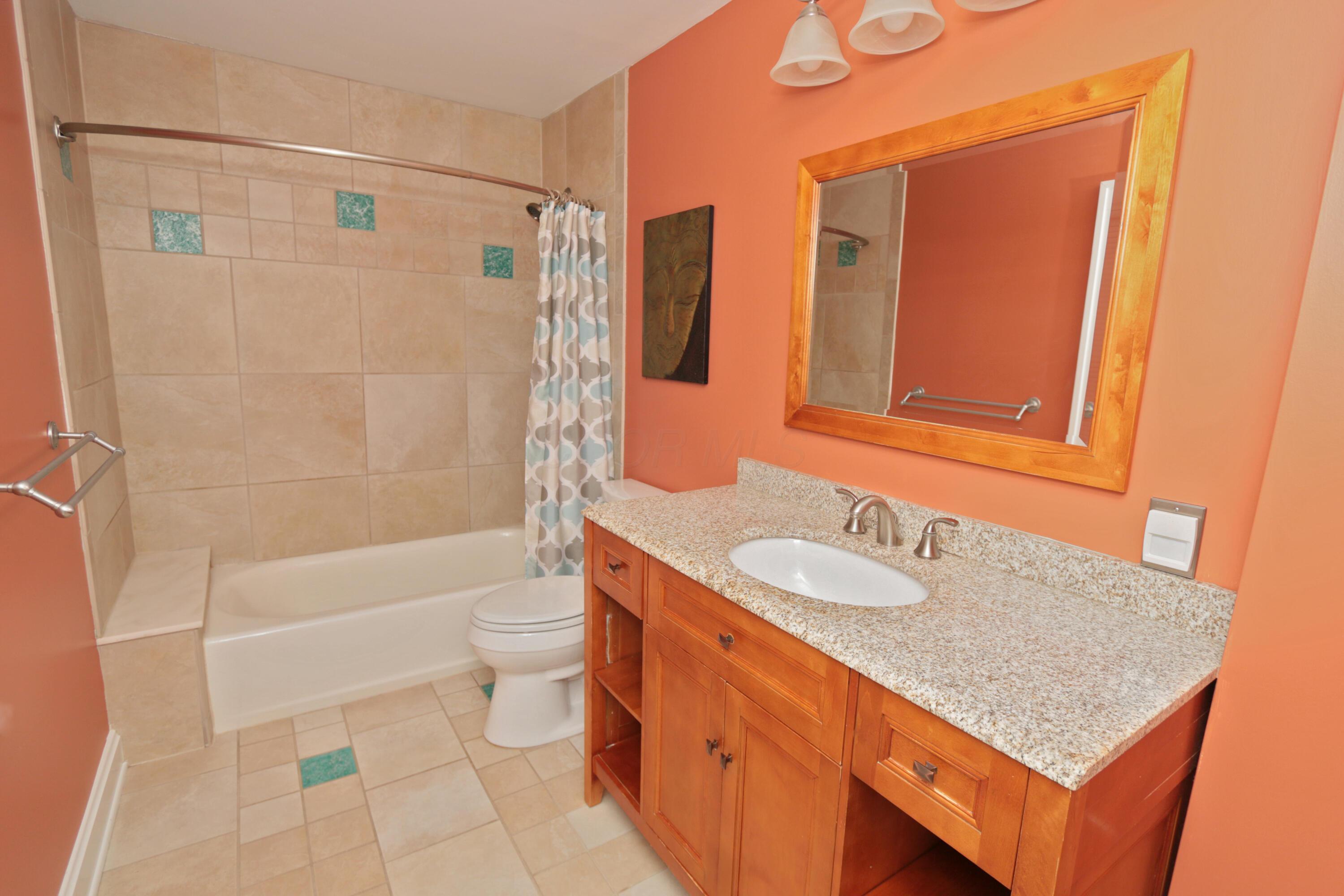 188 Montrose Way Property Photo 37