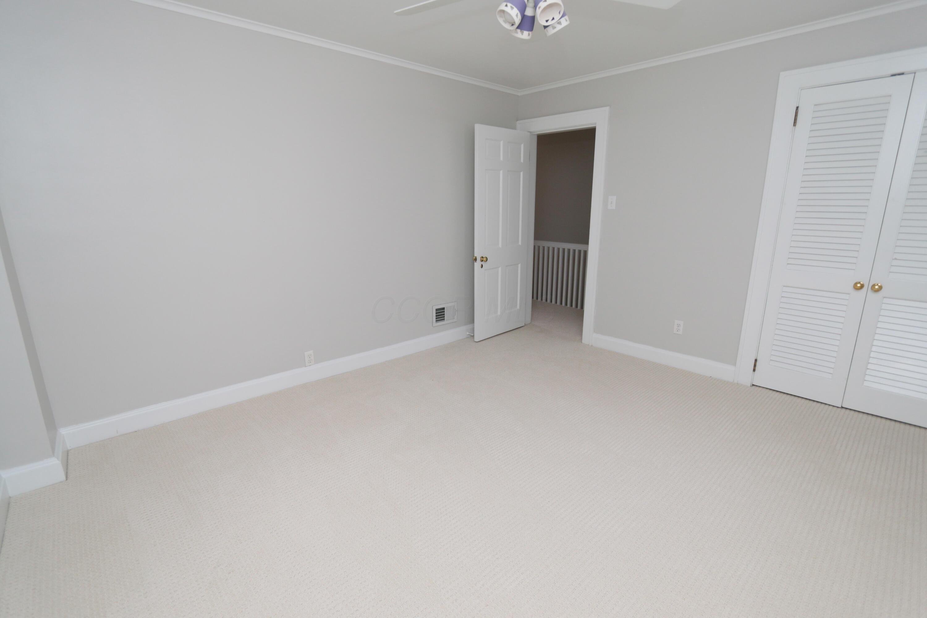 188 Montrose Way Property Photo 43
