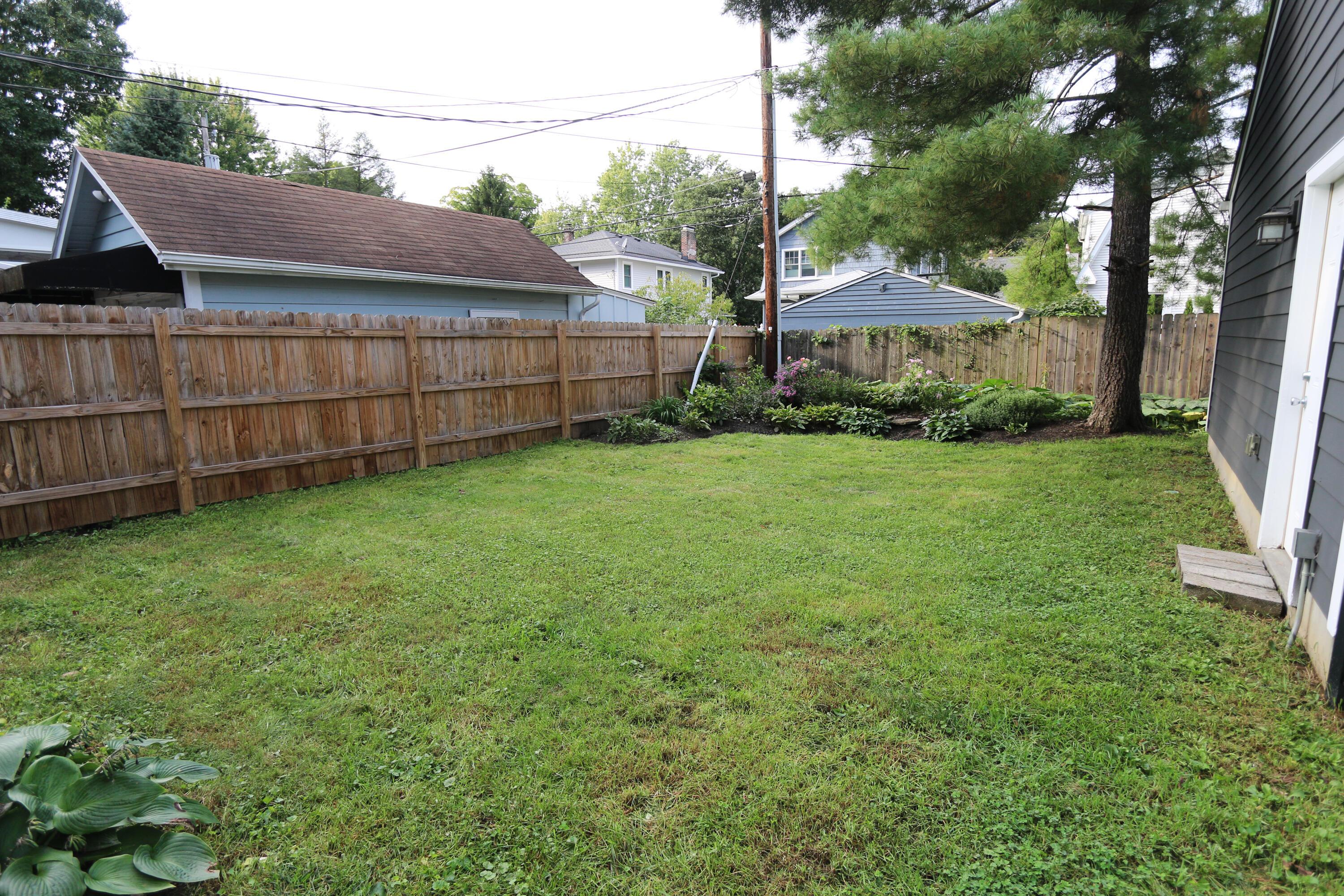 188 Montrose Way Property Photo 53