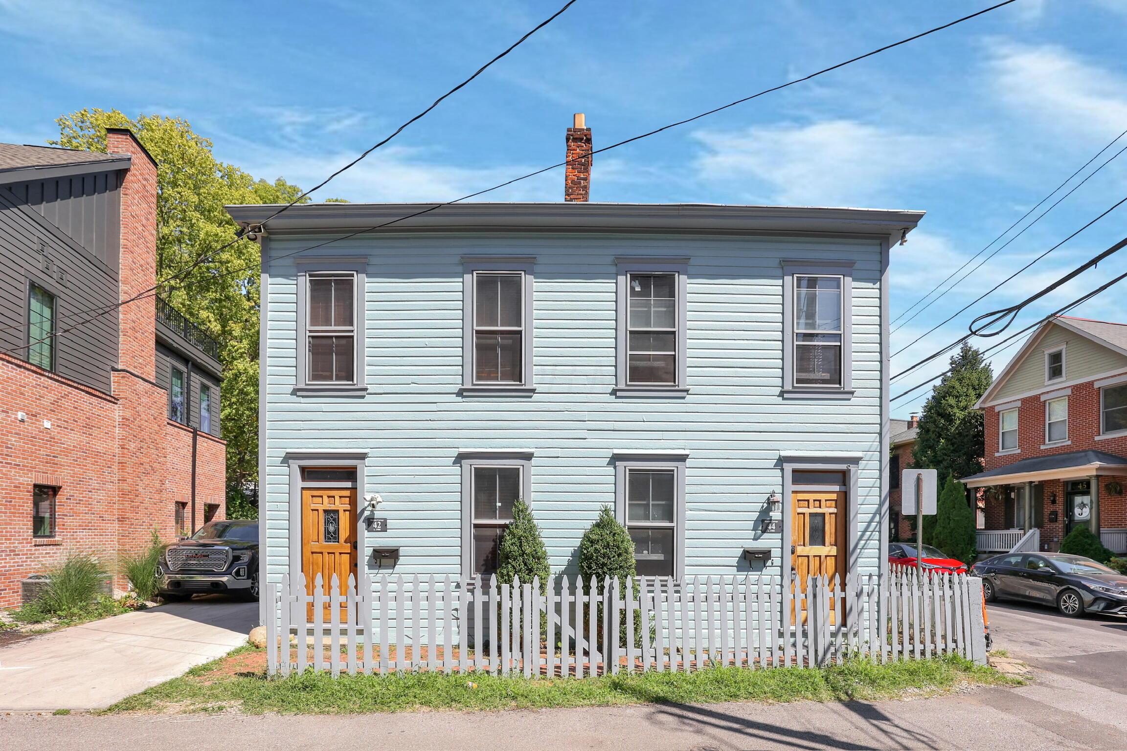 42-44 E Prescott Street Property Photo 1