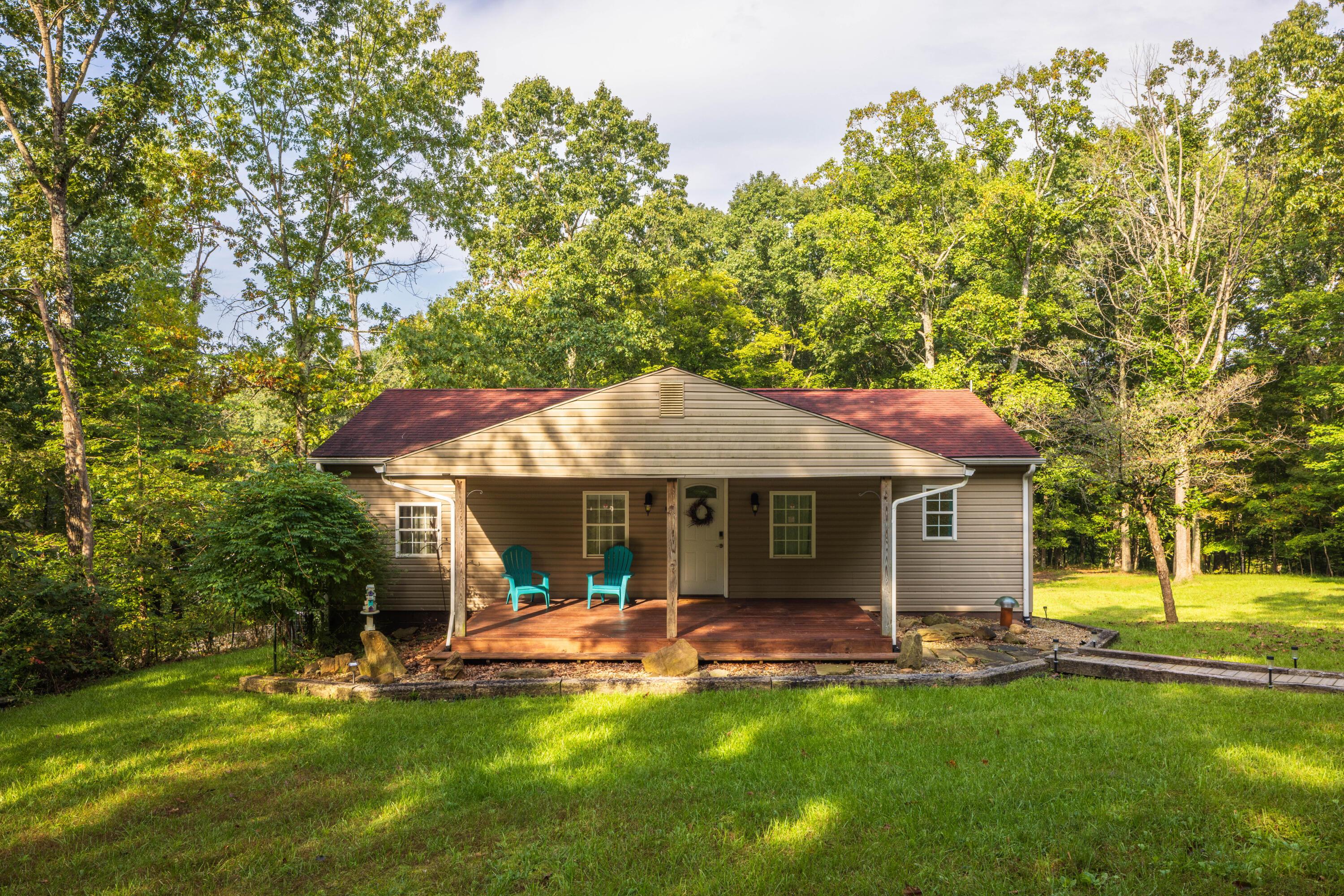 7575 Township Road 331 Se Property Photo 1