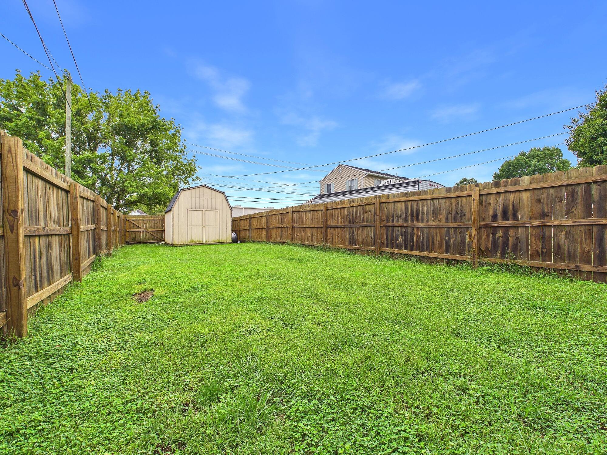 828 E Wheeling Street Property Photo 40