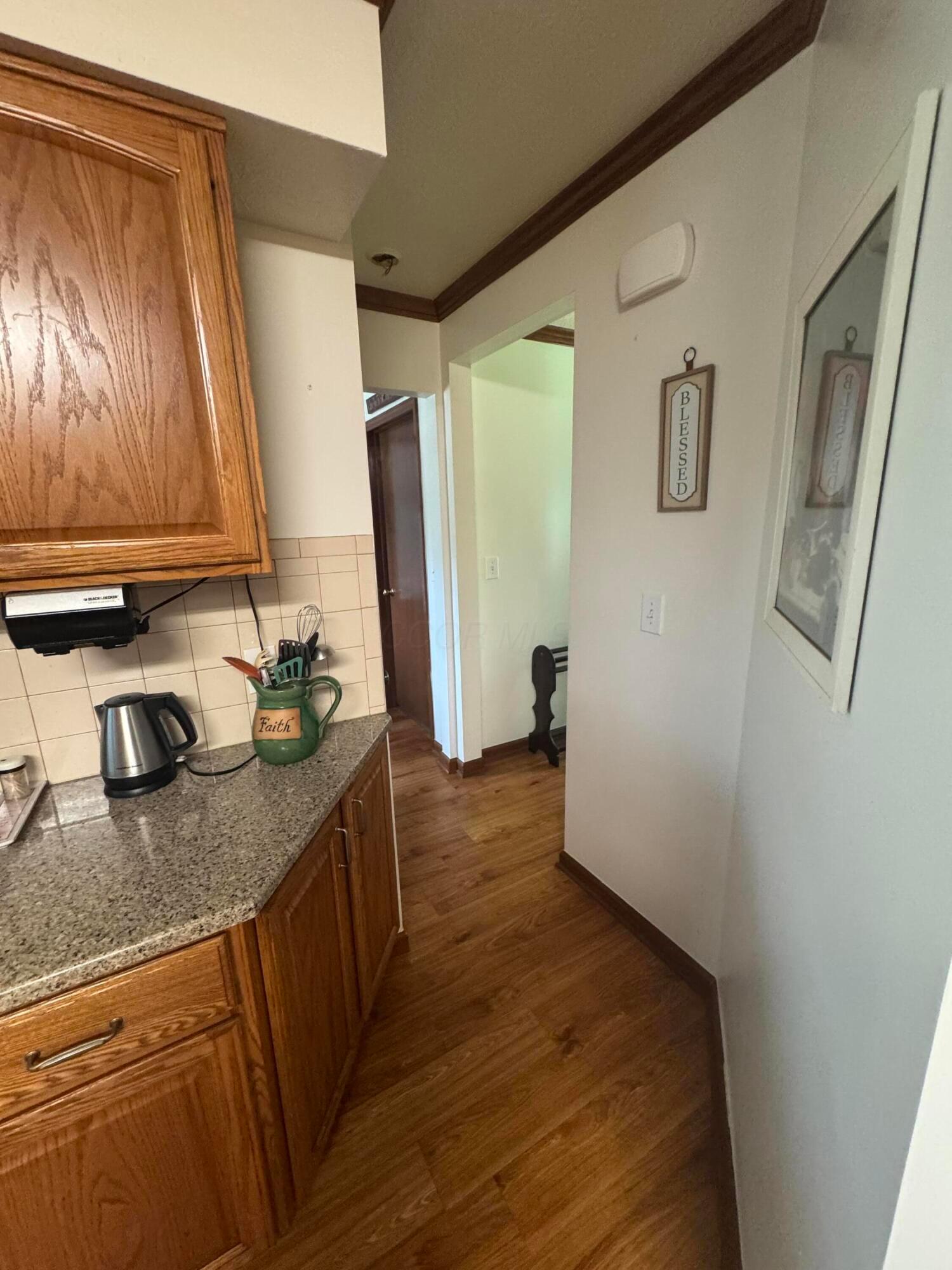 7885 Old River Road Property Photo 19