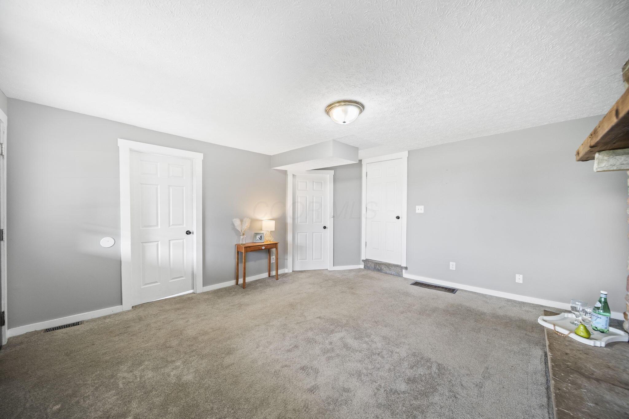 226036103 Property Photo 9