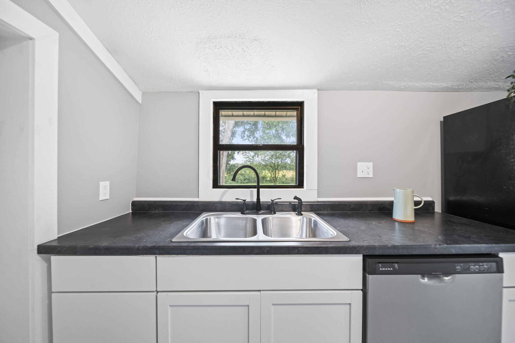 226036103 Property Photo 15
