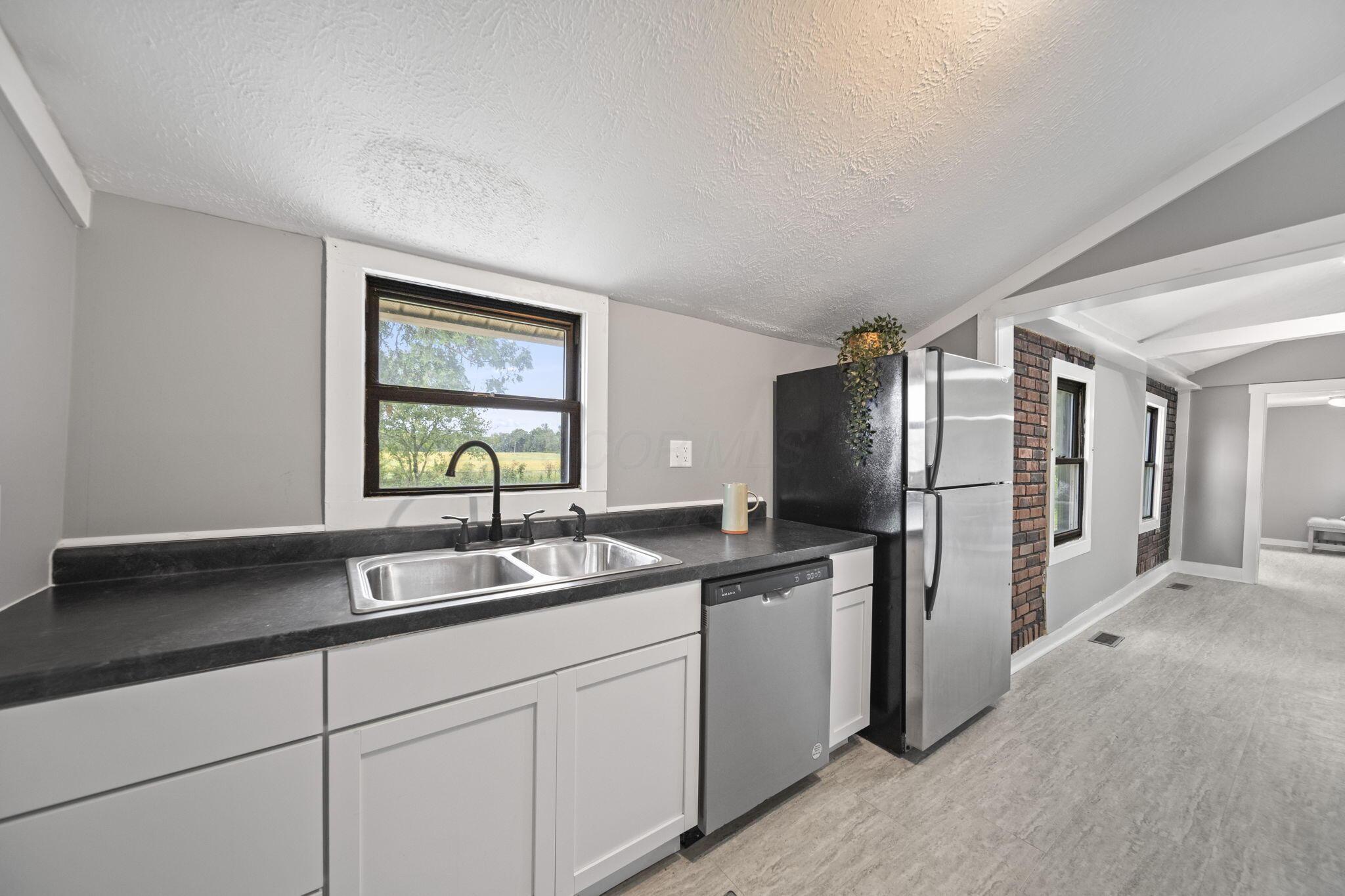 226036103 Property Photo 16
