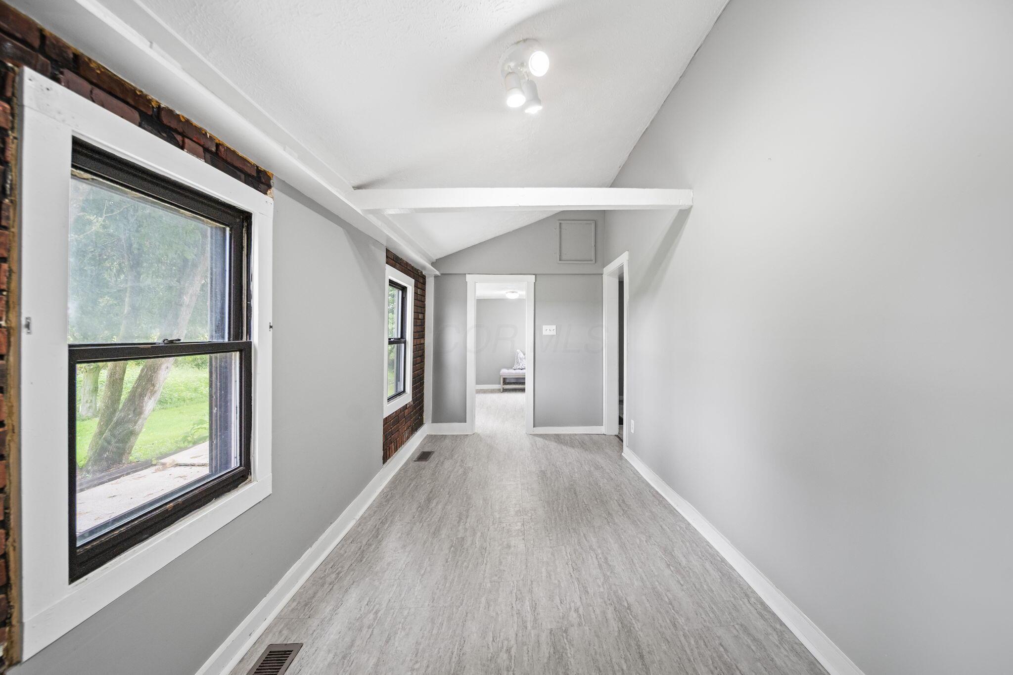 226036103 Property Photo 24