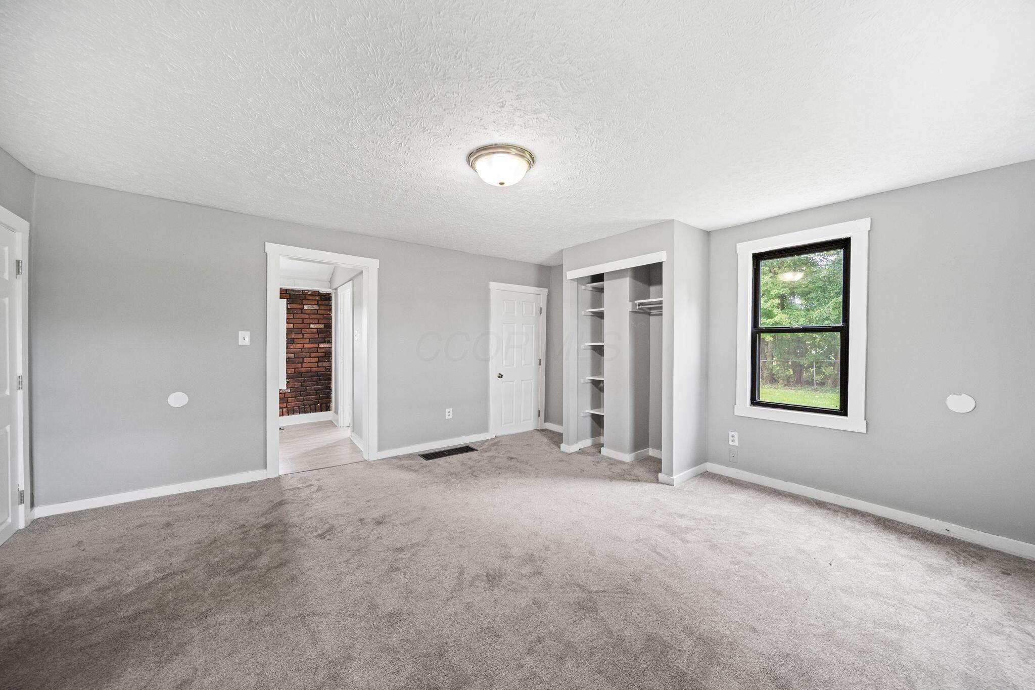 226036103 Property Photo 29