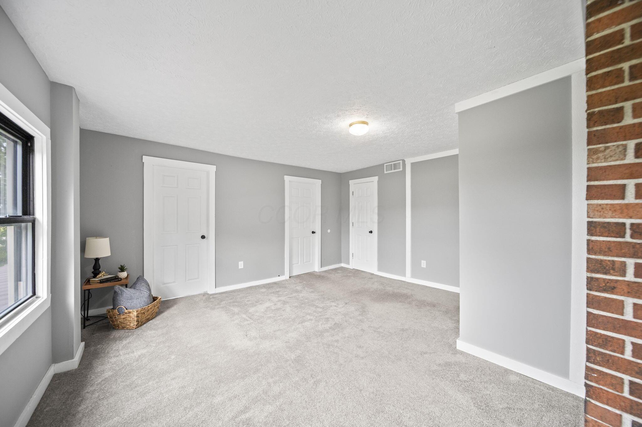 226036103 Property Photo 48