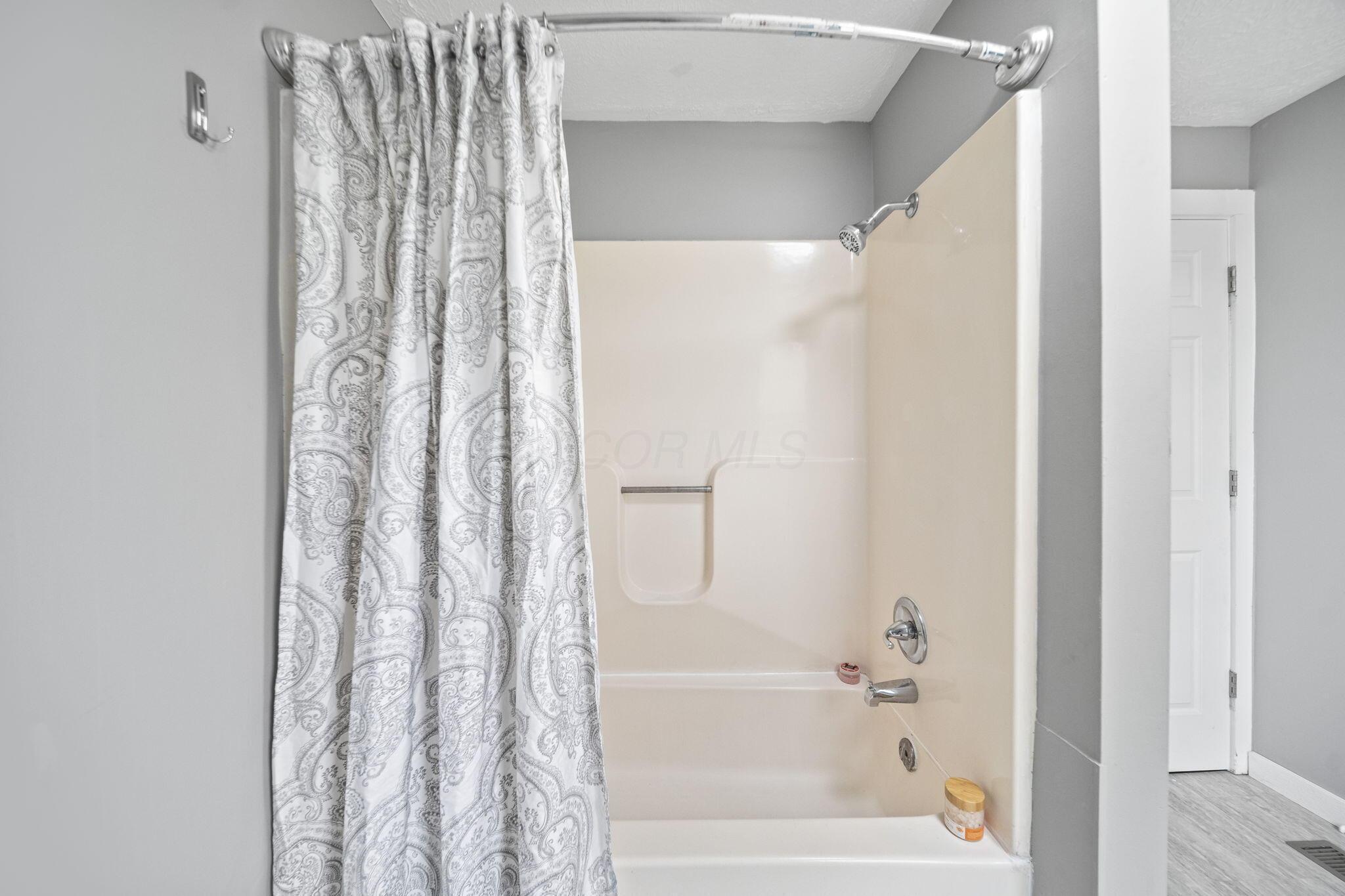 226036103 Property Photo 55