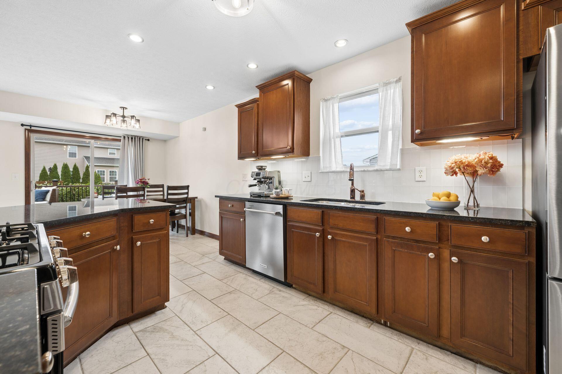 7944 Shady Maple Drive Property Photo 12