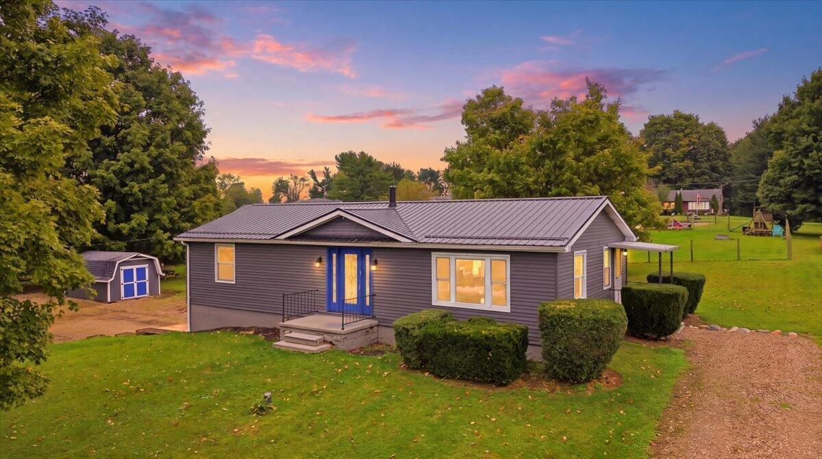 15886 Pleasant View Drive Property Photo 1