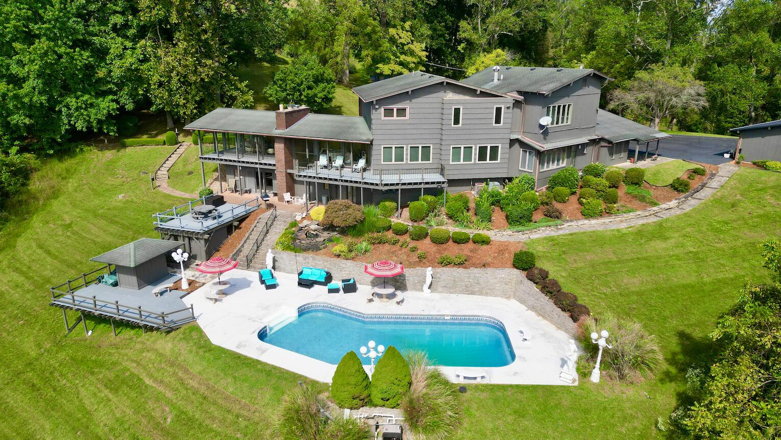 7617 Sun Hill Drive Property Photo 1