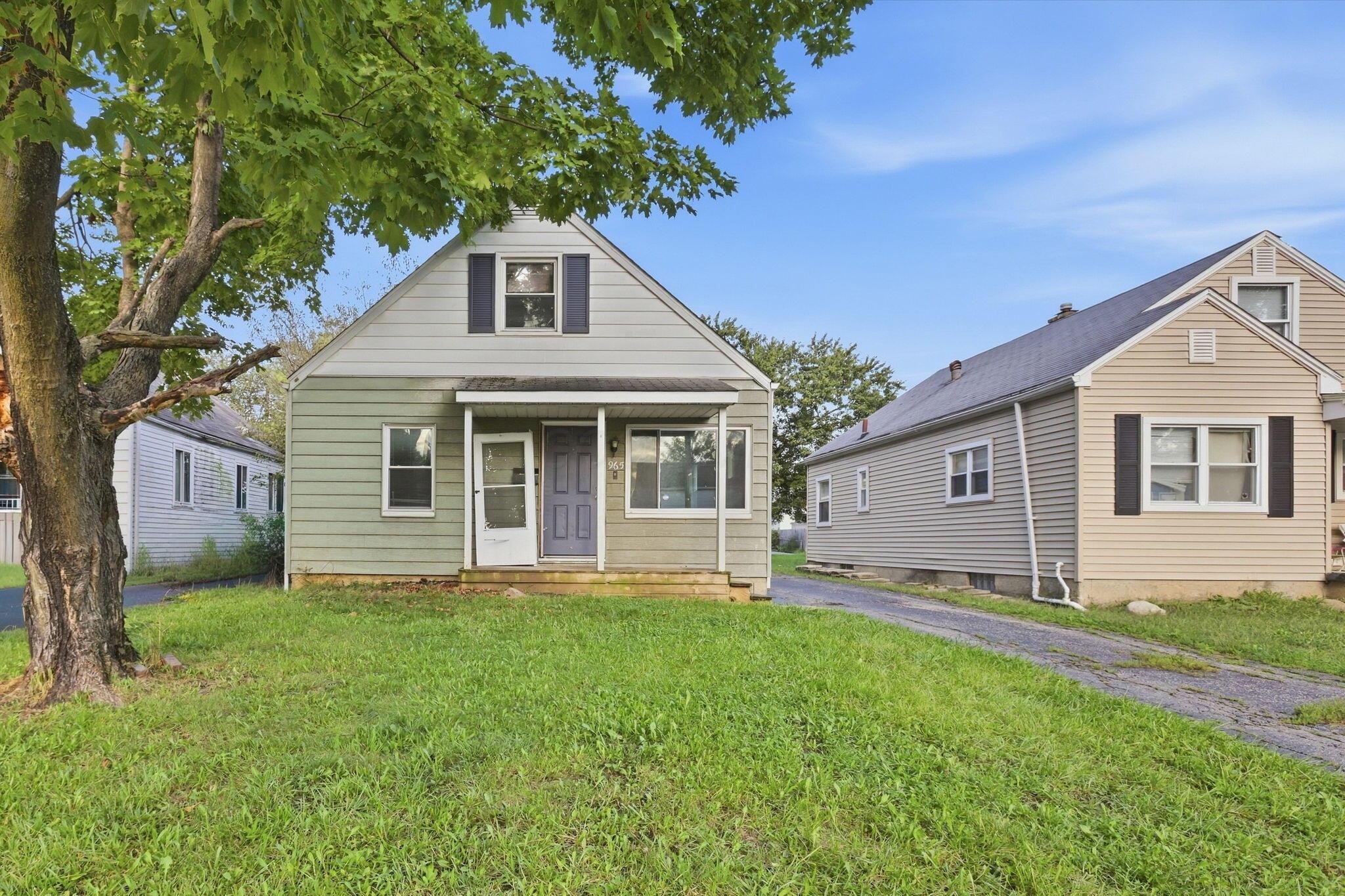 965 S Harris Avenue Property Photo 1