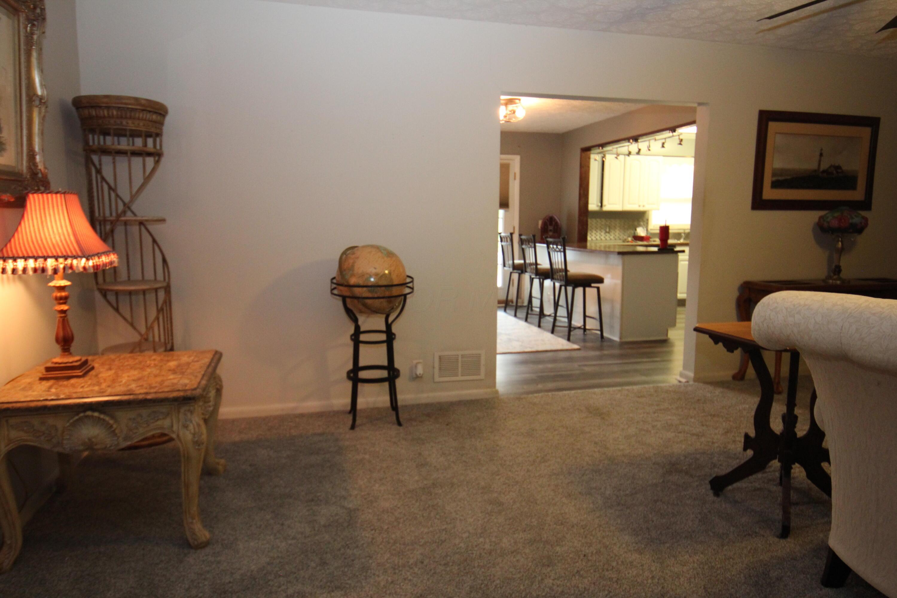 866 Lakeshore Drive W Property Photo 10