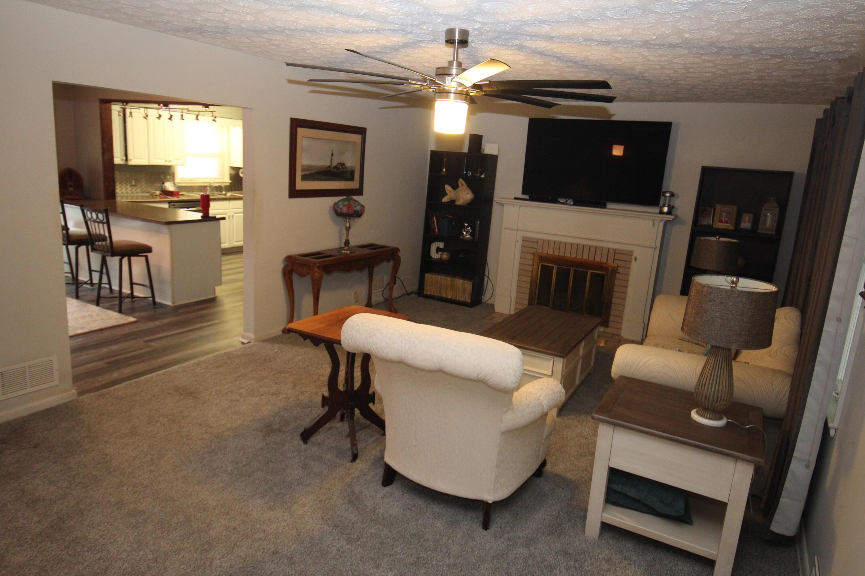 866 Lakeshore Drive W Property Photo 14