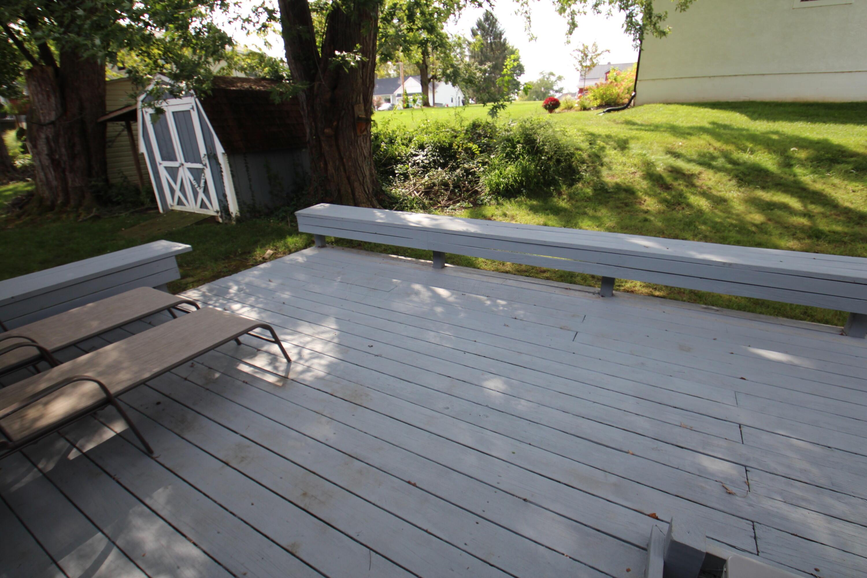 866 Lakeshore Drive W Property Photo 37