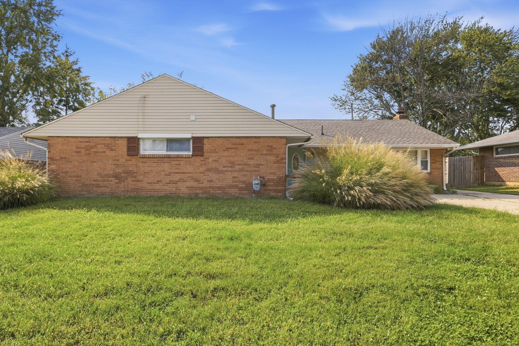 1739 Pickering Drive Property Photo 1