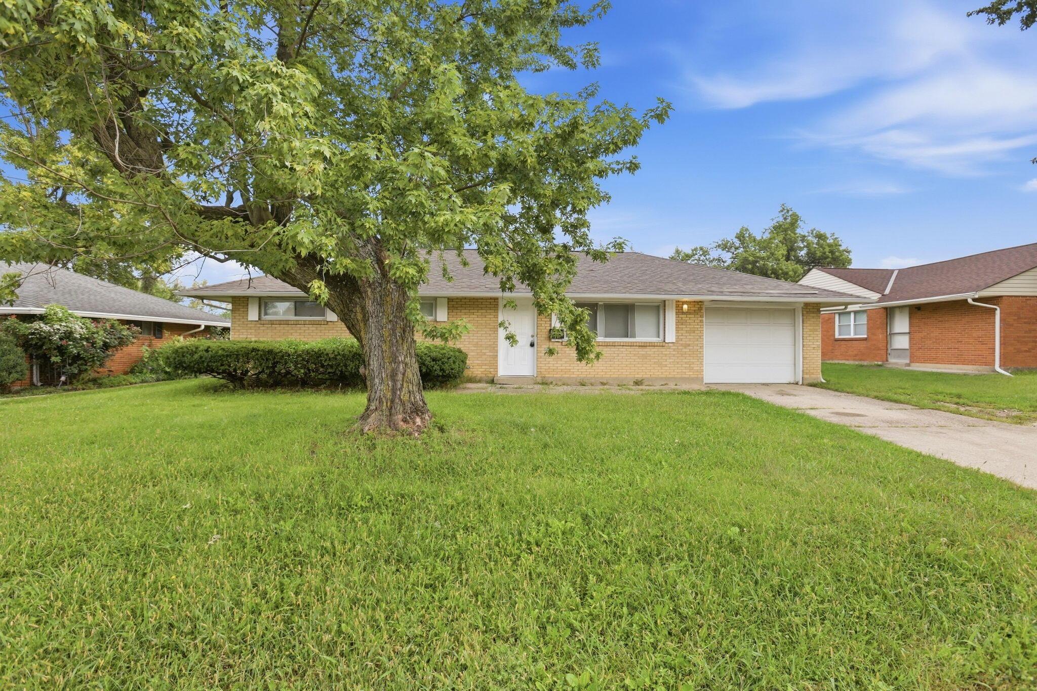 6404 E Livingston Avenue Property Photo 1