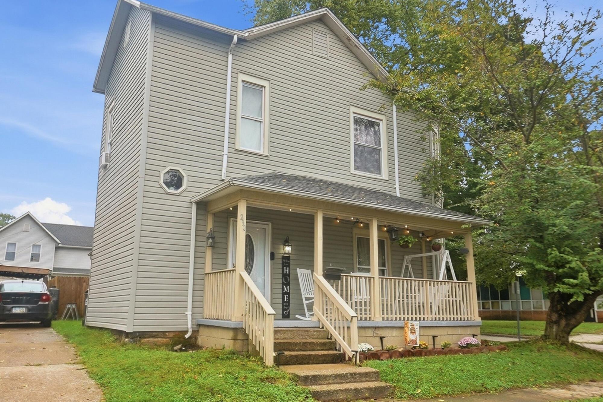 290 Robbins Drive Property Photo 1