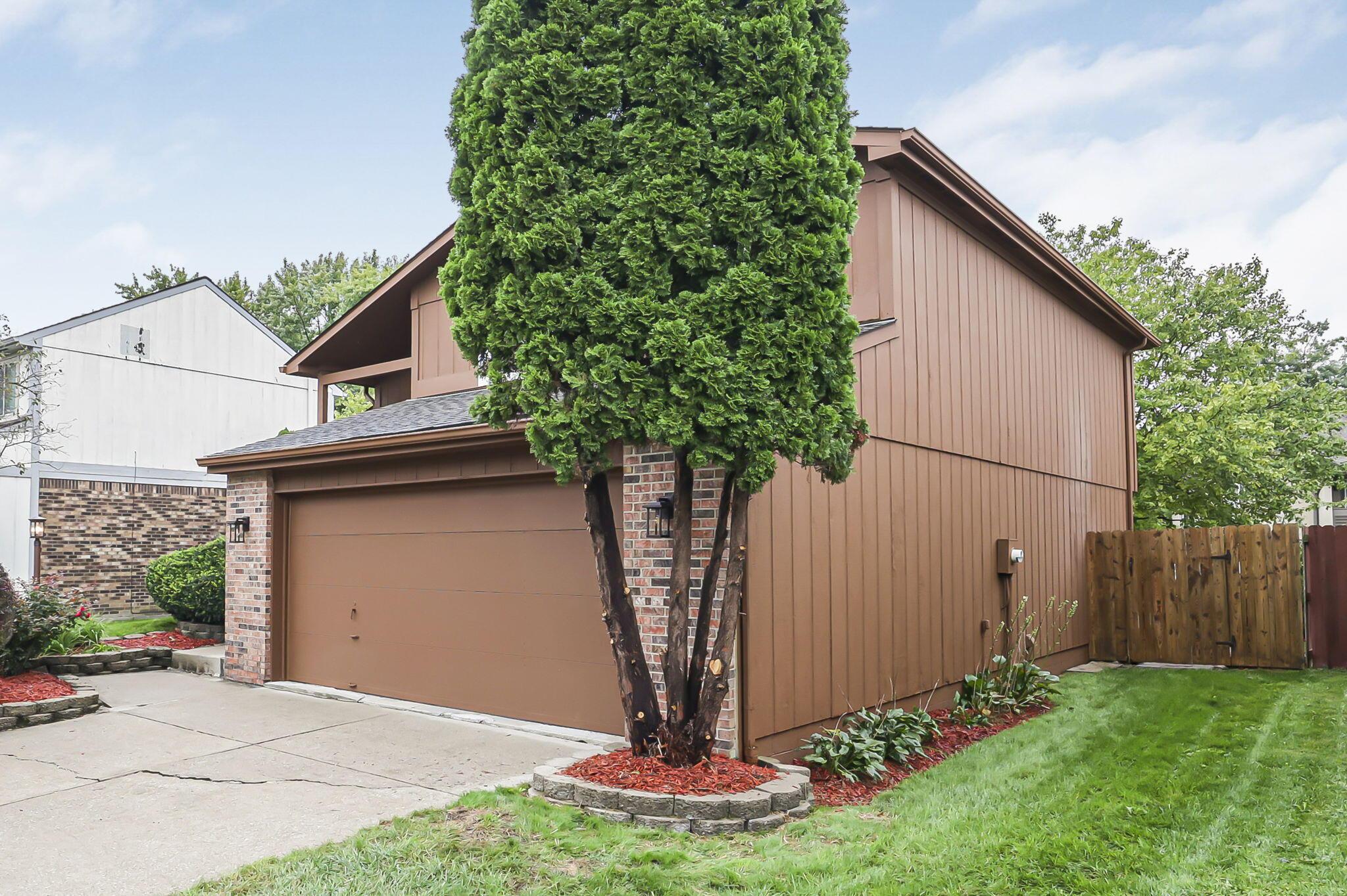 2473 Sutter Parkway Property Photo 4