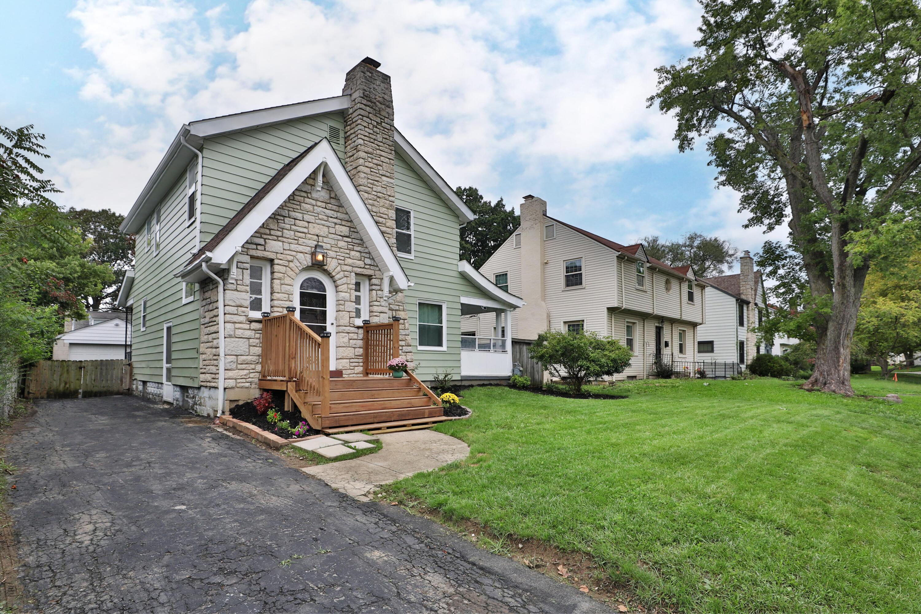 83 Powhatan Avenue Property Photo 1