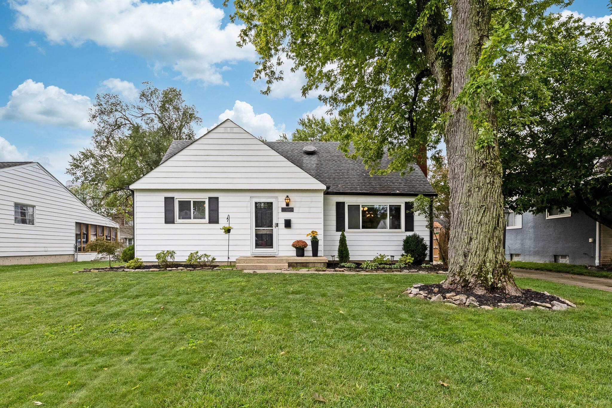 695 Island Court