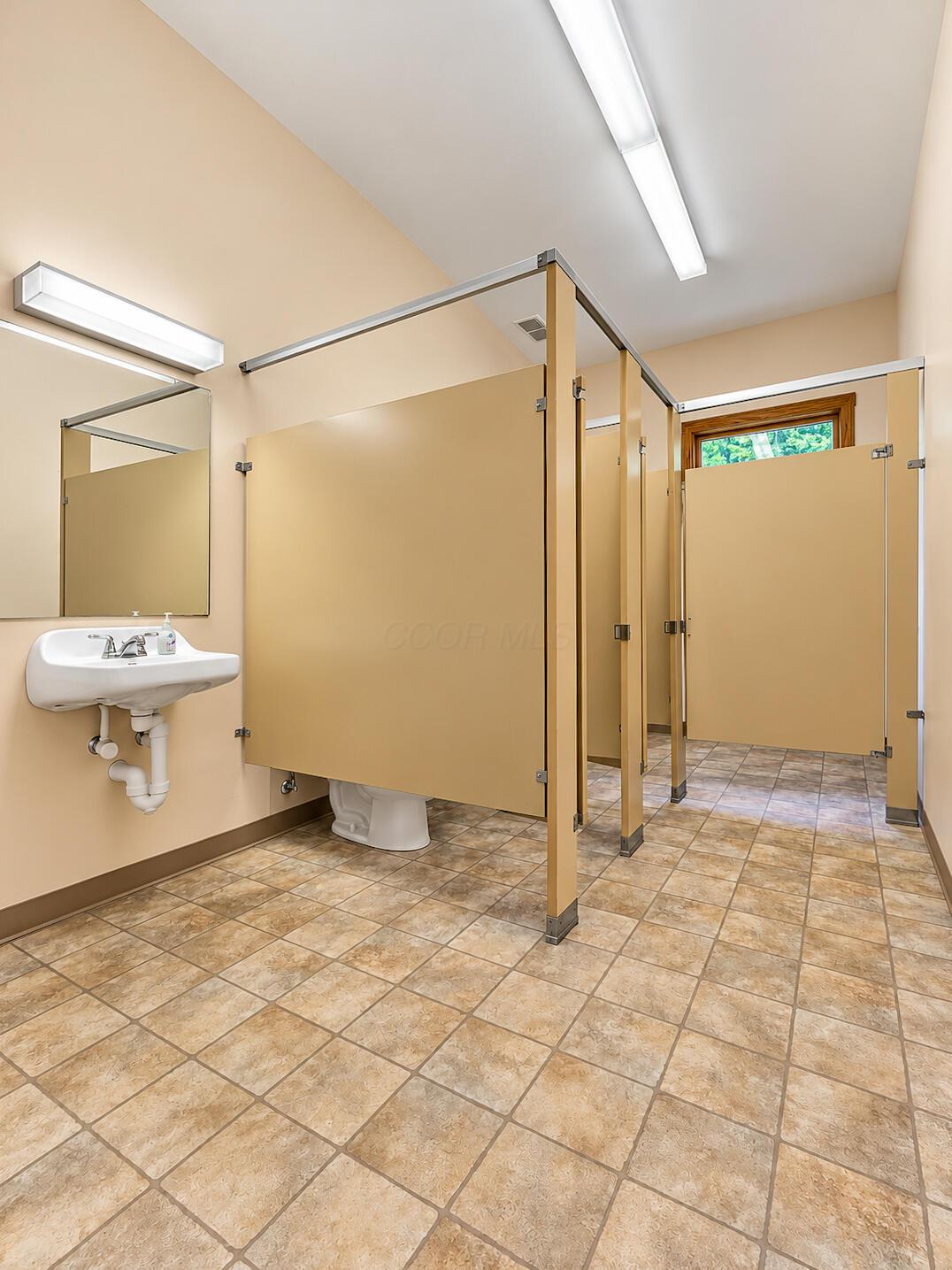 39495 Saint Clair Road Property Photo 6
