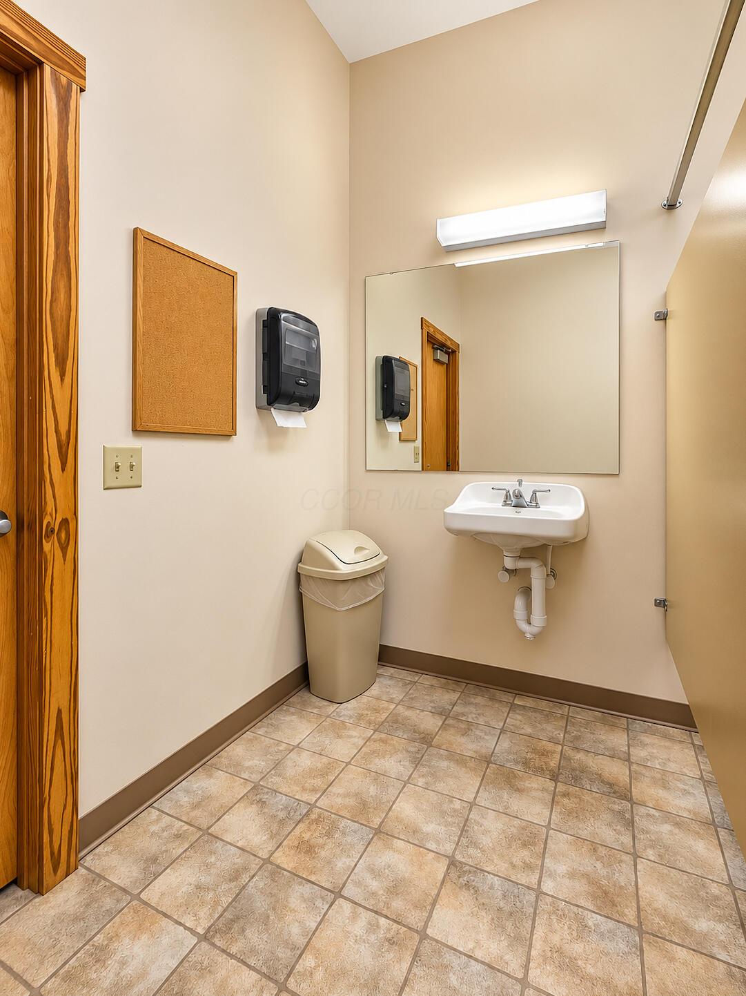39495 Saint Clair Road Property Photo 7