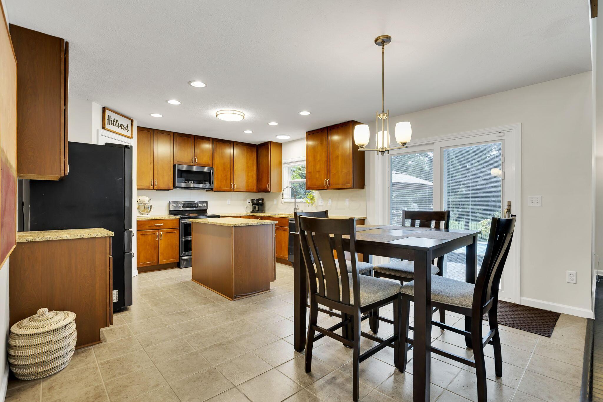5973 Hampton Corners N Property Photo 18