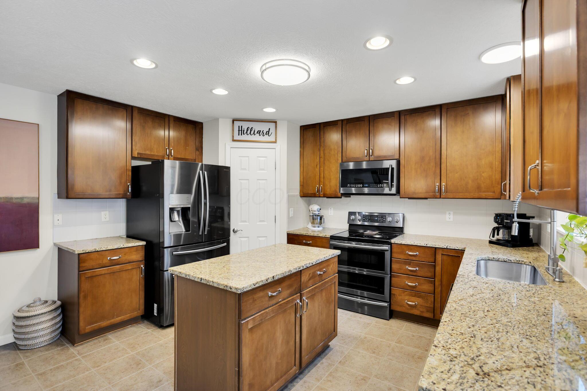 5973 Hampton Corners N Property Photo 24