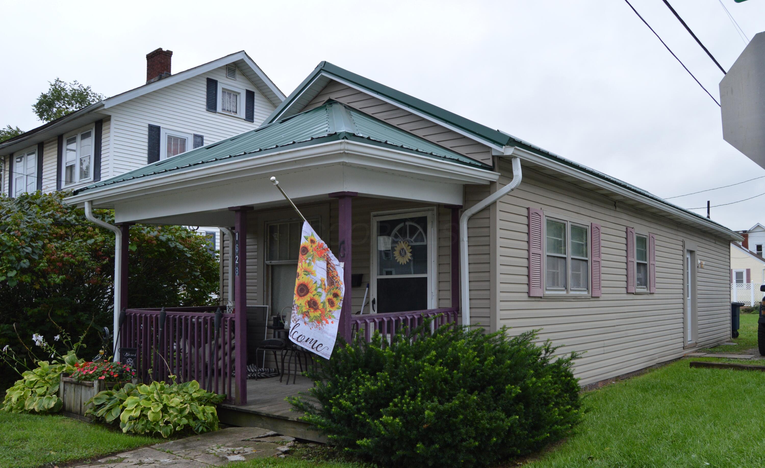 1628 W Fair Avenue Property Photo 1
