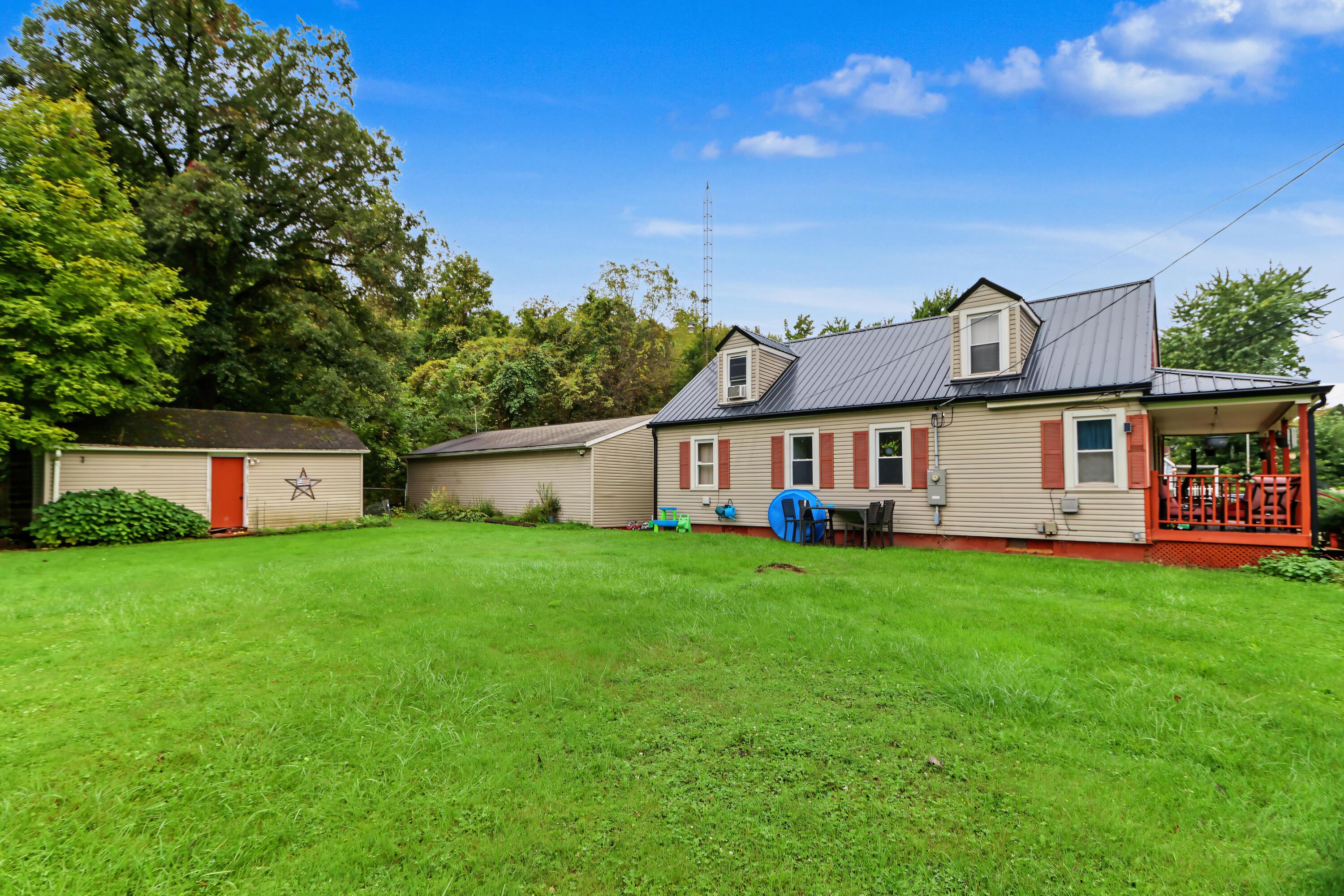 337 Pomerene Road Property Photo 1