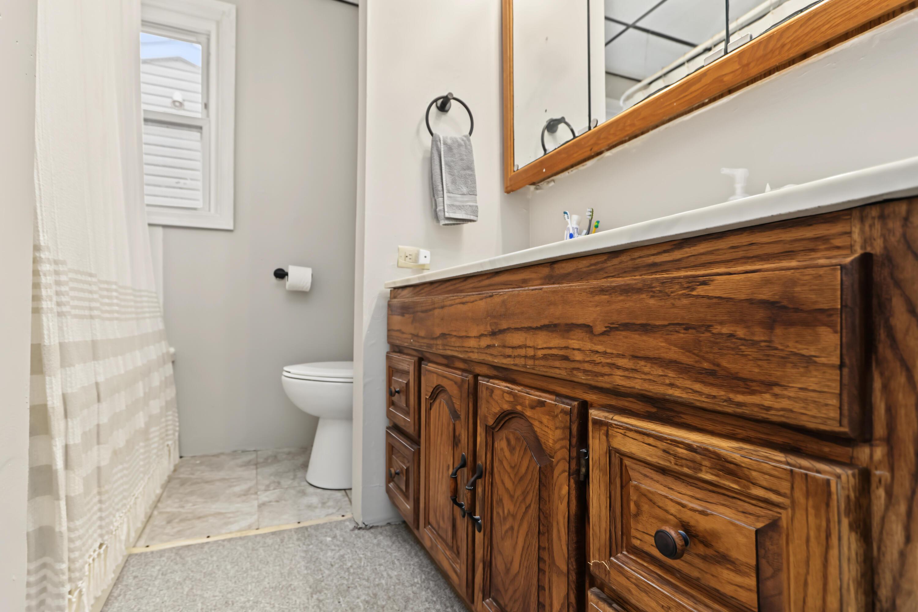 337 Pomerene Road Property Photo 12