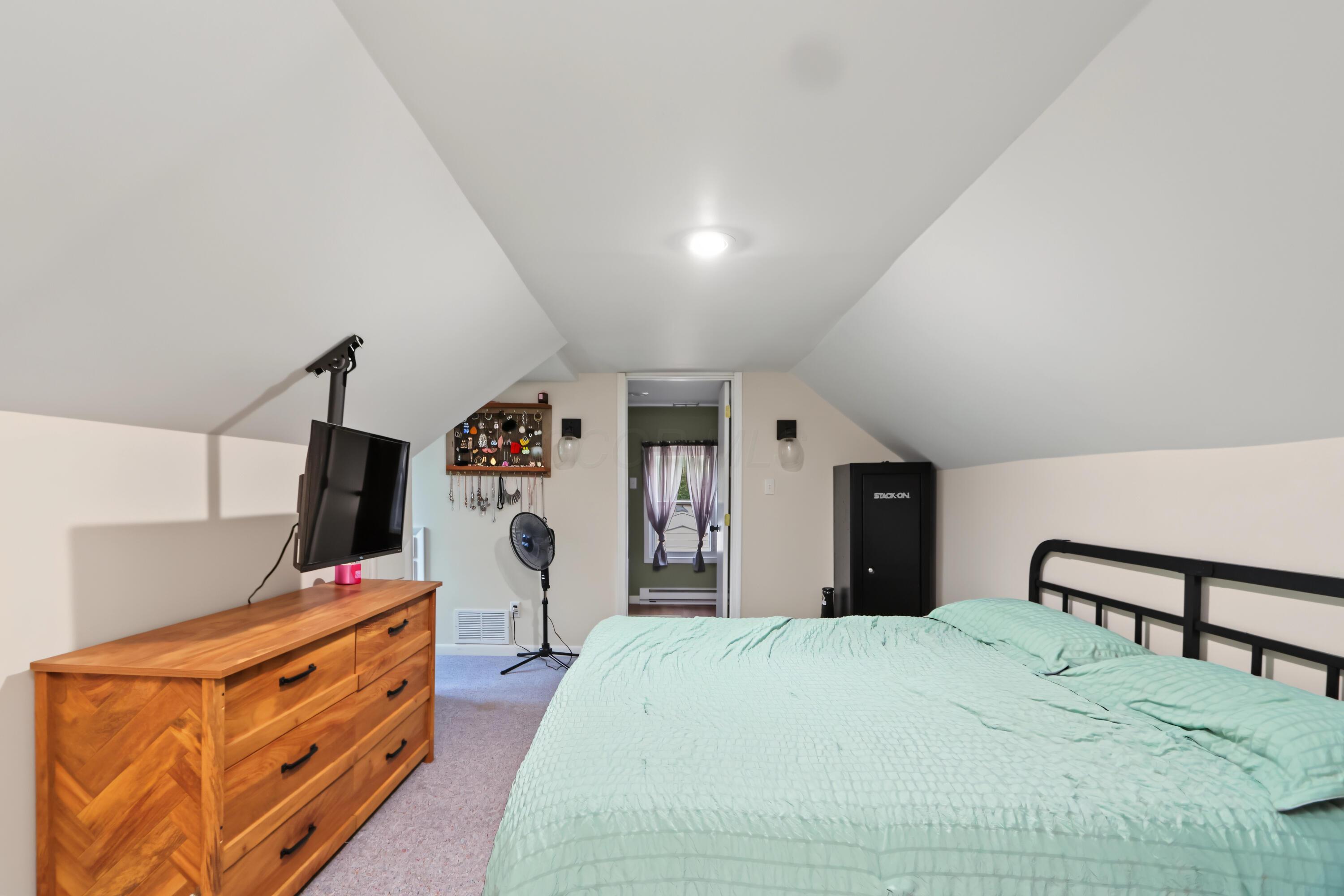 337 Pomerene Road Property Photo 19
