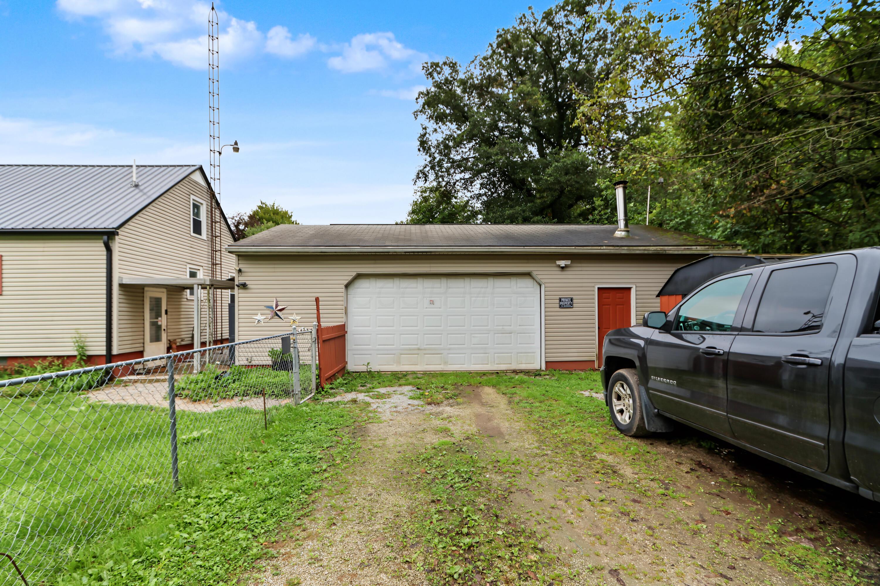 337 Pomerene Road Property Photo 24