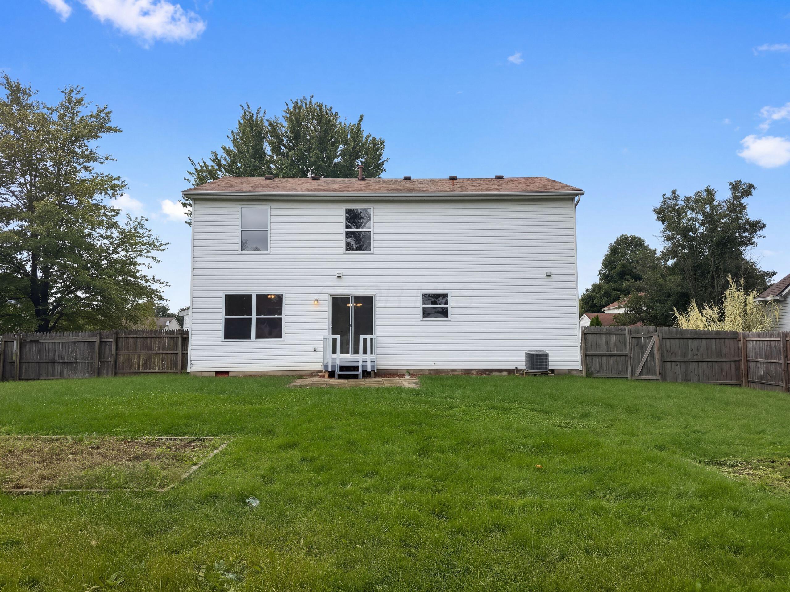 208 Isaac Tharp Street Property Photo 5