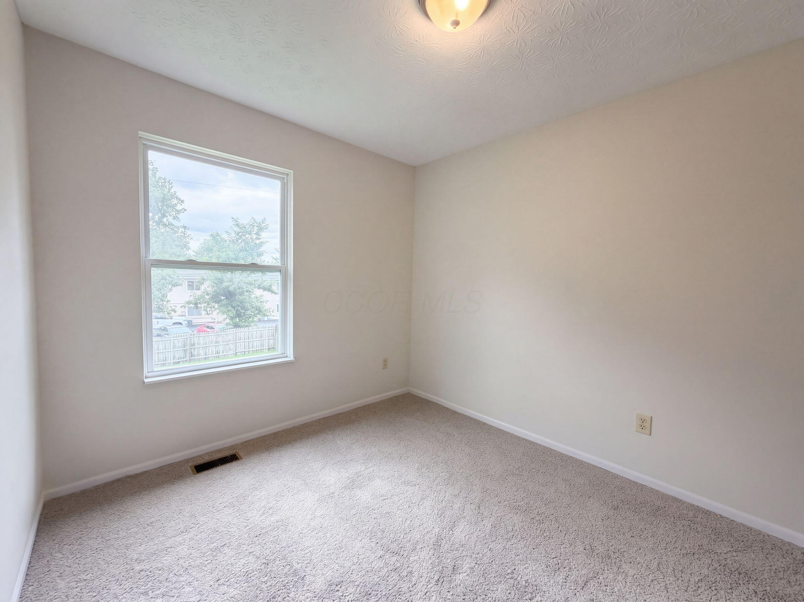 208 Isaac Tharp Street Property Photo 12