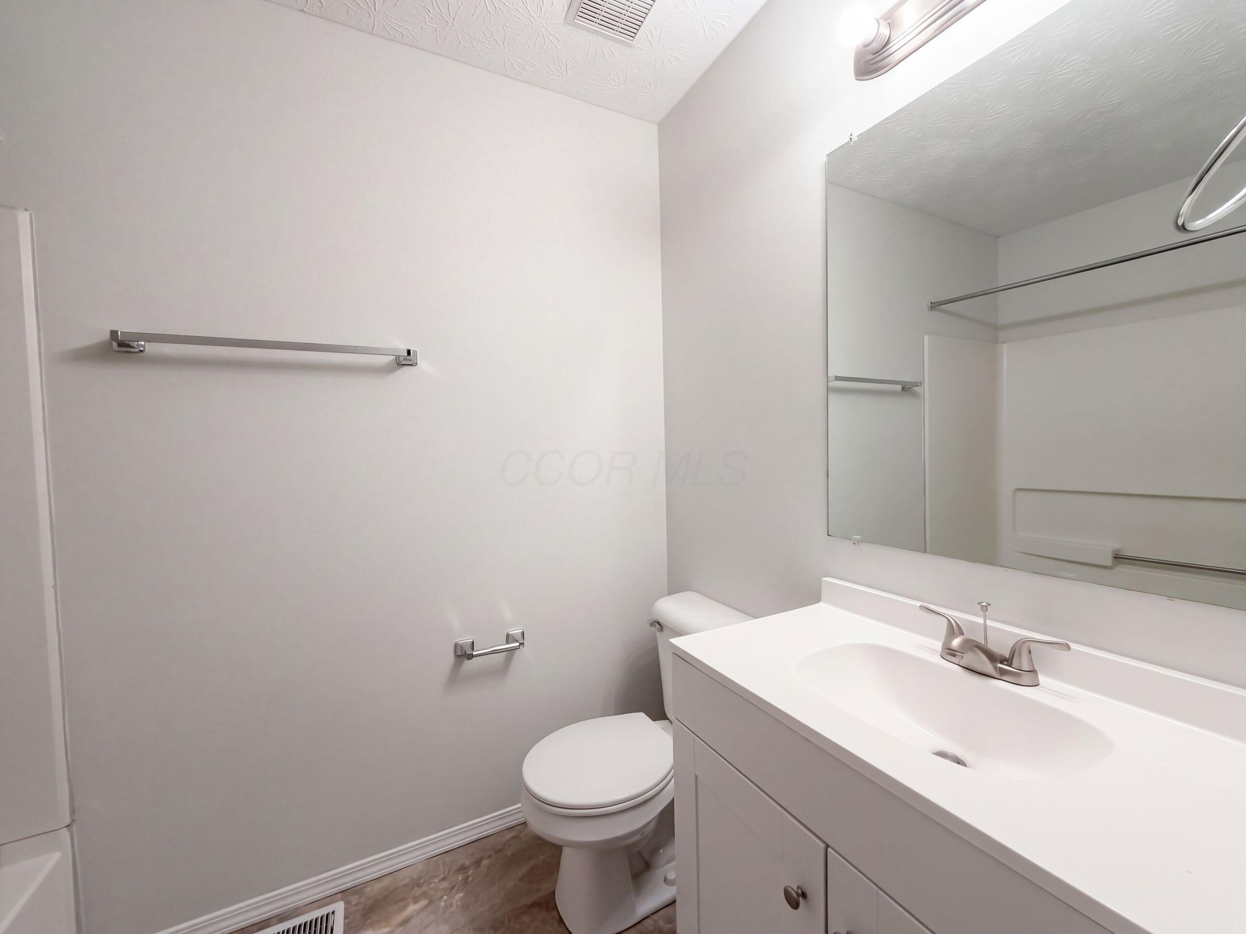208 Isaac Tharp Street Property Photo 13