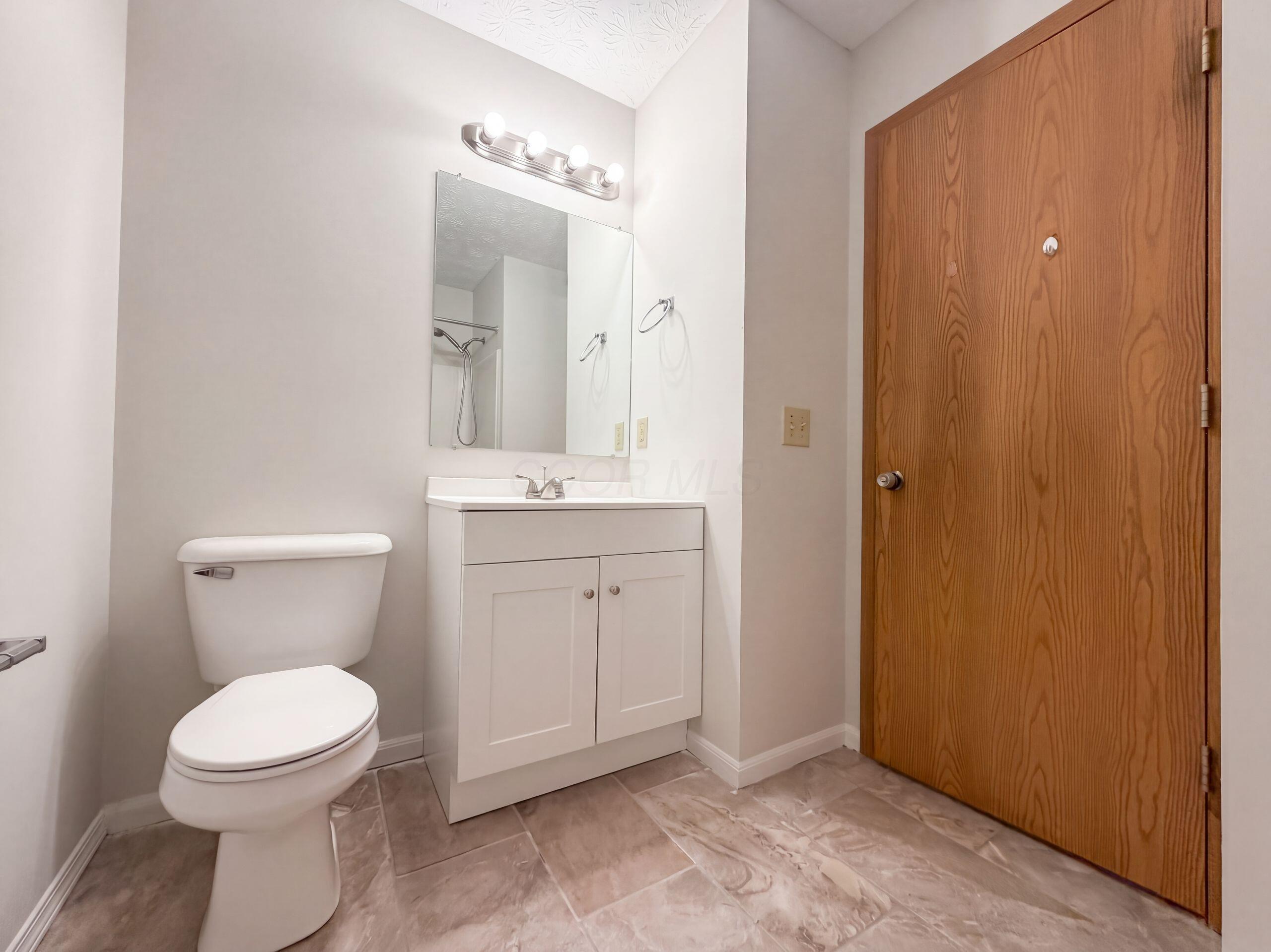 208 Isaac Tharp Street Property Photo 14