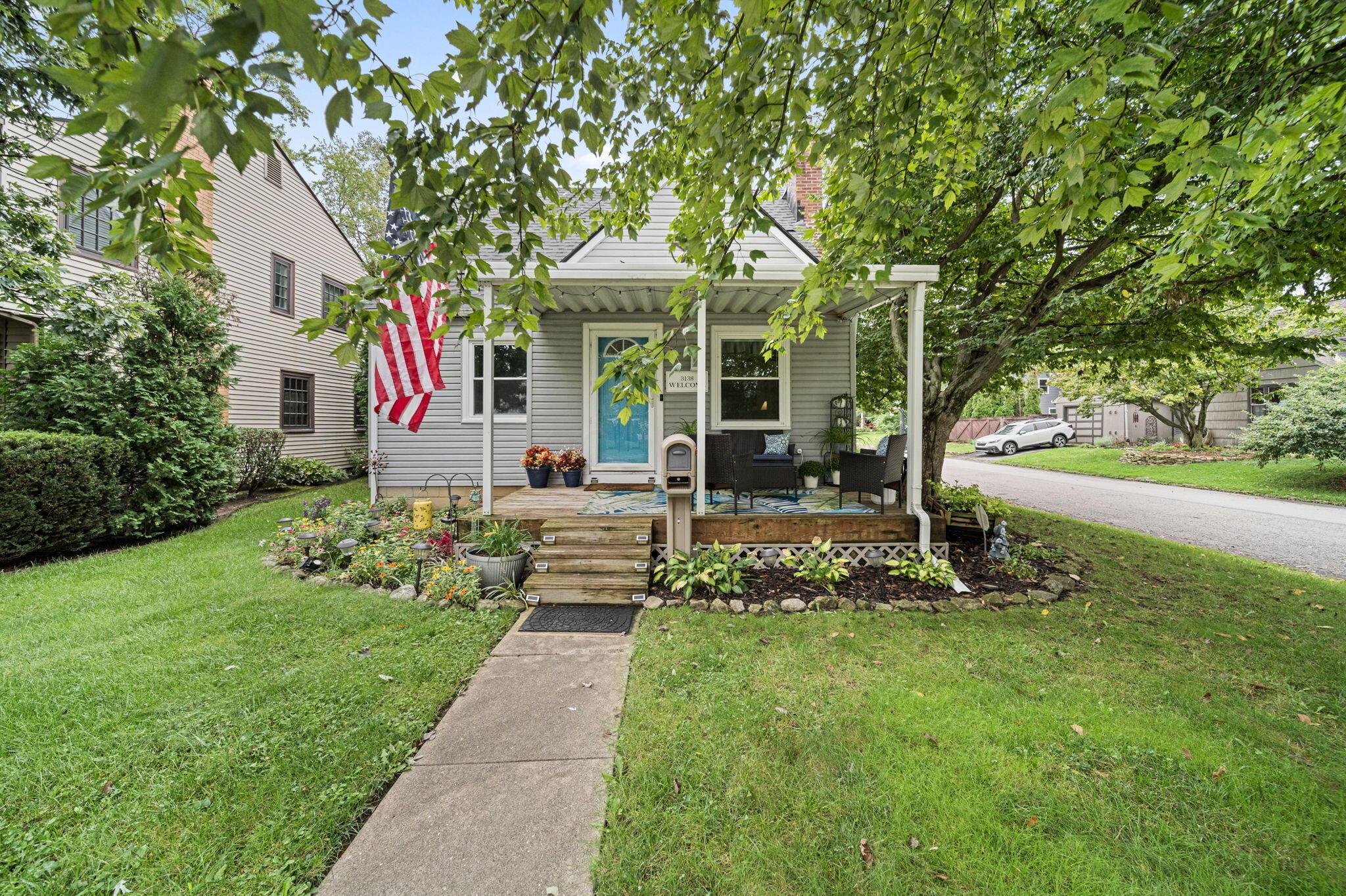 3138 Summit Street Property Photo 4