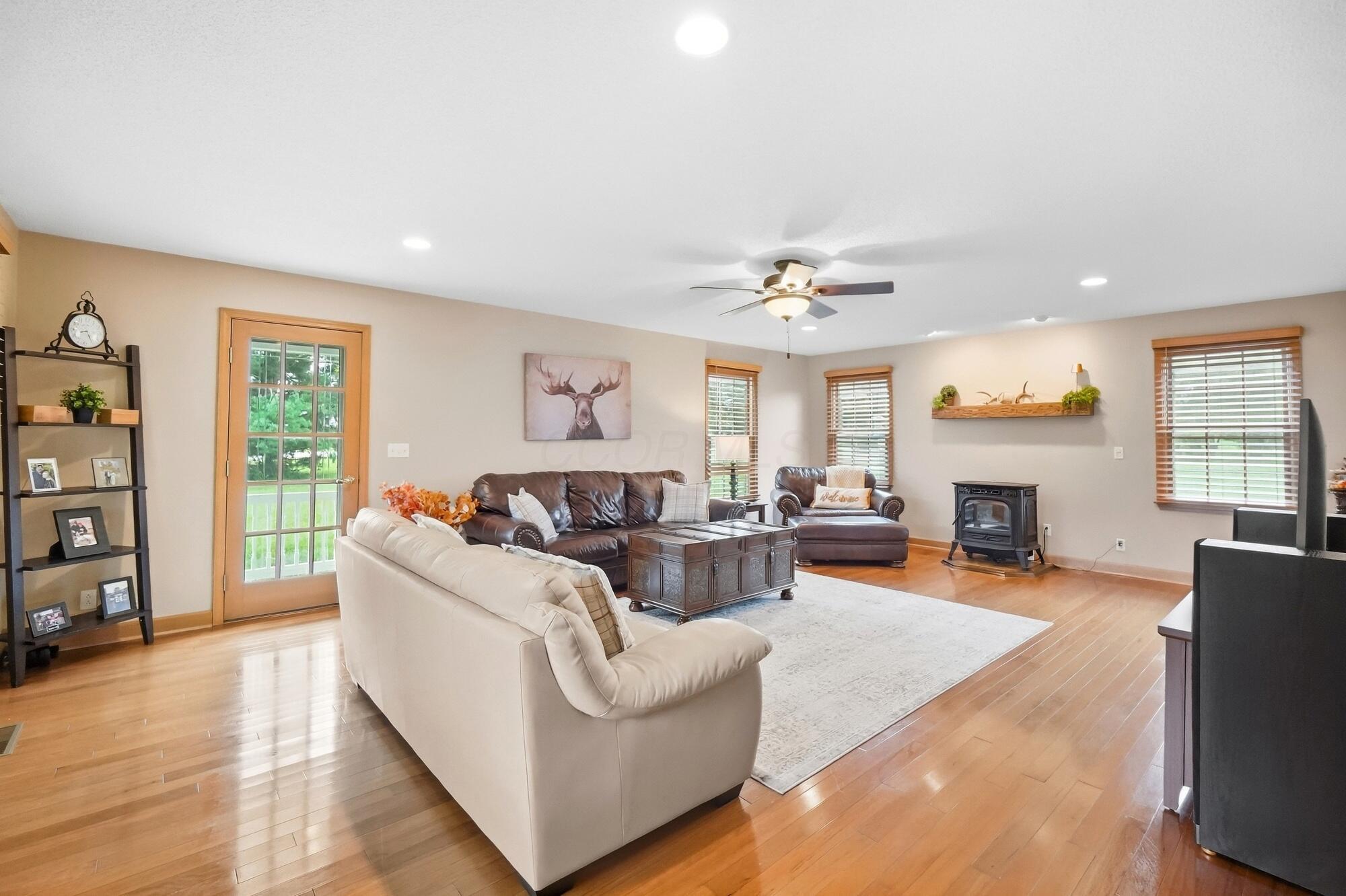 364 Leslie Drive Property Photo 14