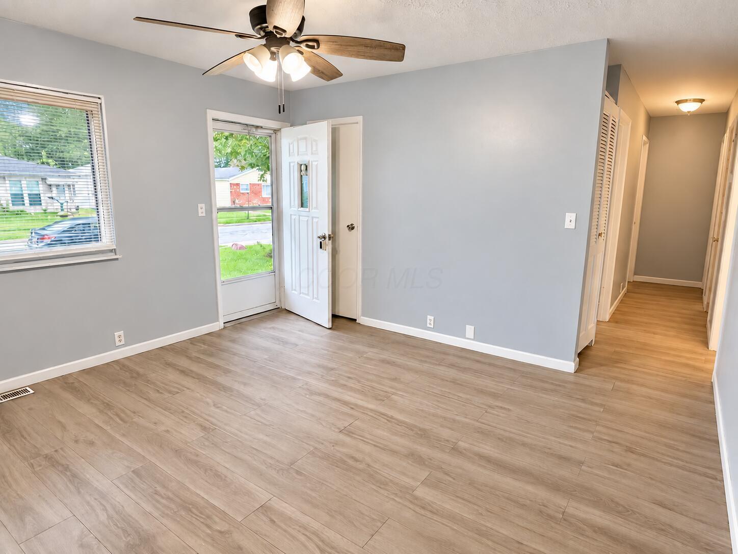 466 Clinton Street Property Photo 2