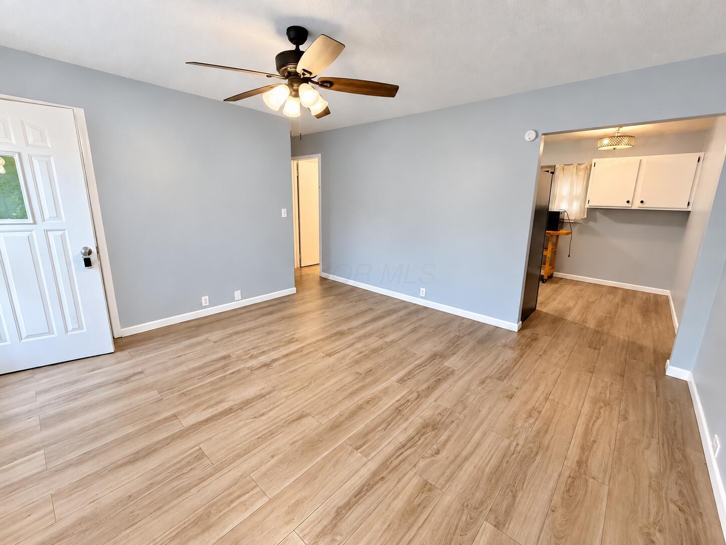 466 Clinton Street Property Photo 3