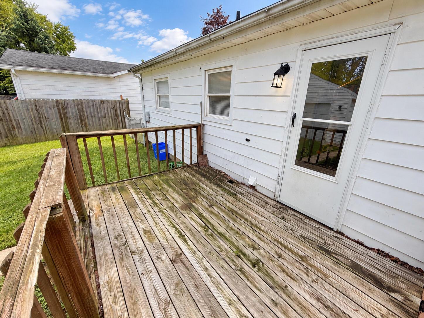 466 Clinton Street Property Photo 8