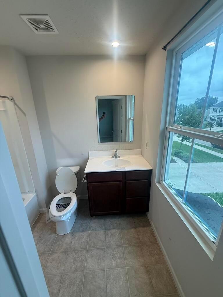 507 Golden Gate Avenue Property Photo 9