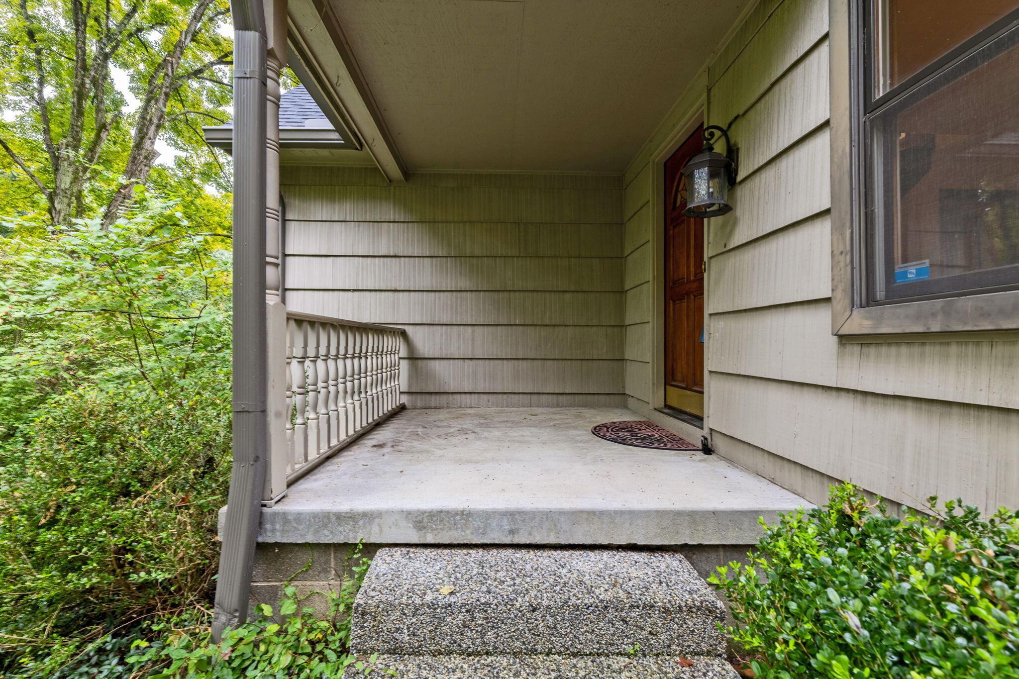 660 E Johnstown Road Property Photo 6