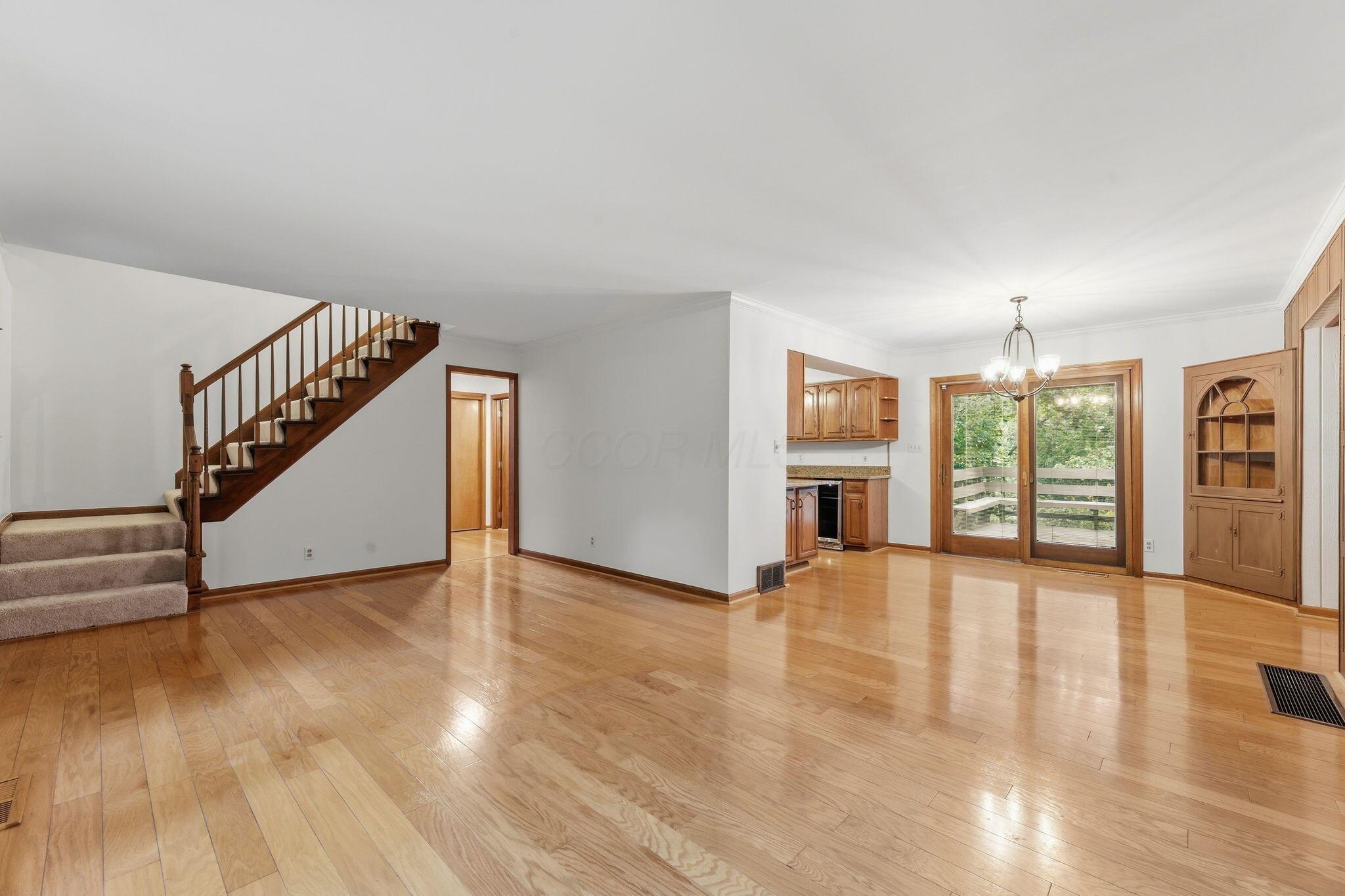 660 E Johnstown Road Property Photo 27